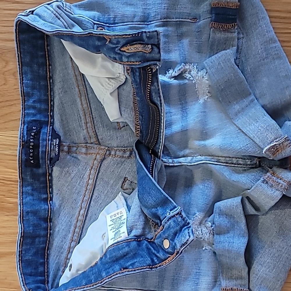 High Rise Shorts - Picture 3 of 3